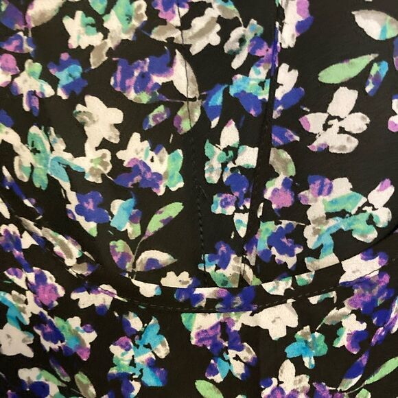 Express floral sleeveless Top Small - Picture 3 of 5